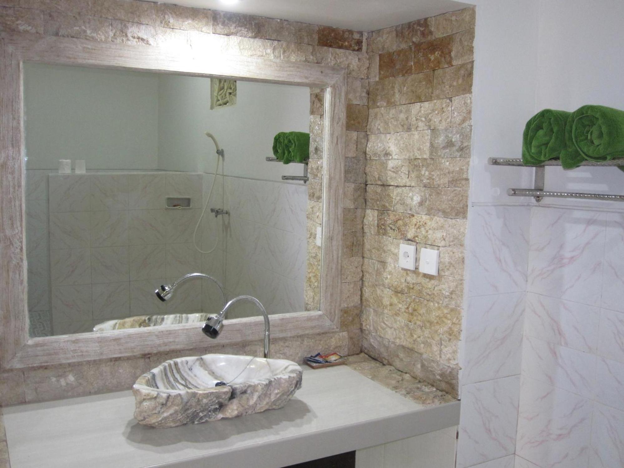 Galang Kangin Bungalows Amed Стая снимка