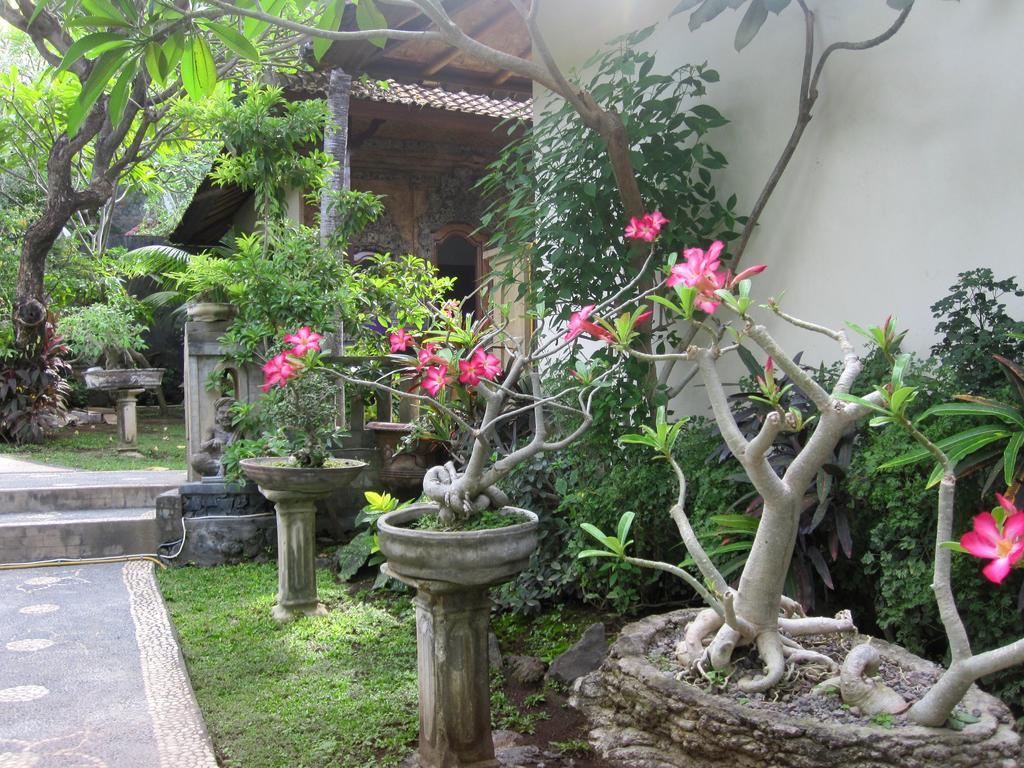 Galang Kangin Bungalows Amed Екстериор снимка