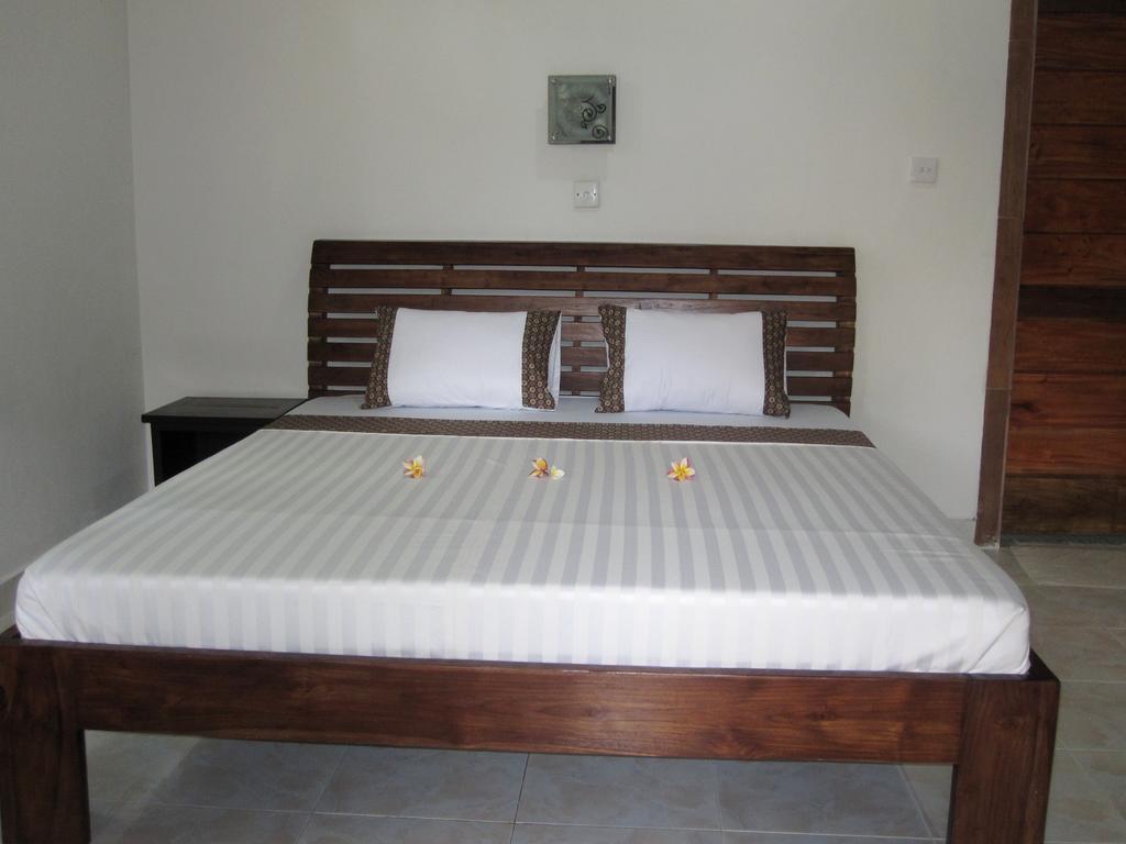 Galang Kangin Bungalows Amed Стая снимка